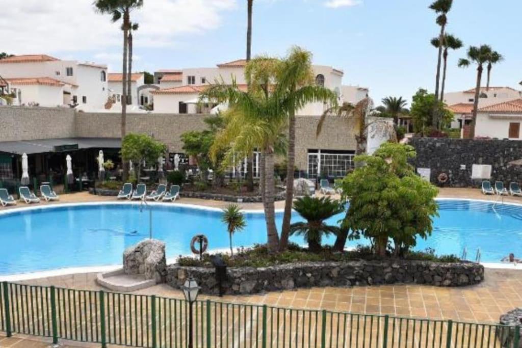 Palm Villa 1 Bed Apartment Overlooking Golf Course ซานมิเกลเดียโบนา ภายนอก รูปภาพ